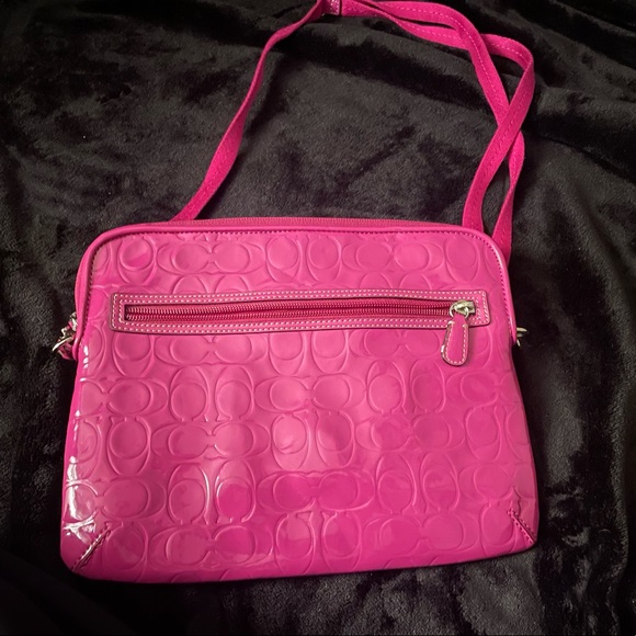 Coach Pink Magenta Embossed Patent Leather iPad/Tablet Case Adjustable Crossbody - Picture 3 of 5